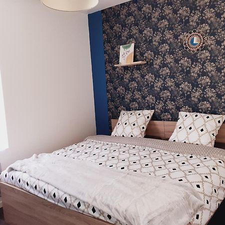 L'Artistique, 4 Lits, 2 Chambres, Stationnement Gratuit, Spacieux, Atypique Amiens Ngoại thất bức ảnh