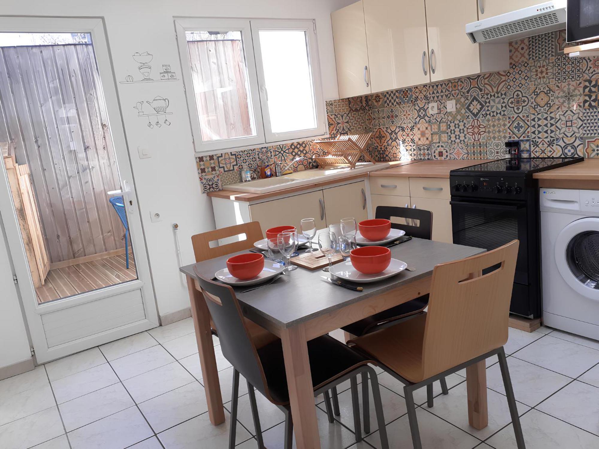 L'Artistique, 4 Lits, 2 Chambres, Stationnement Gratuit, Spacieux, Atypique Amiens Ngoại thất bức ảnh