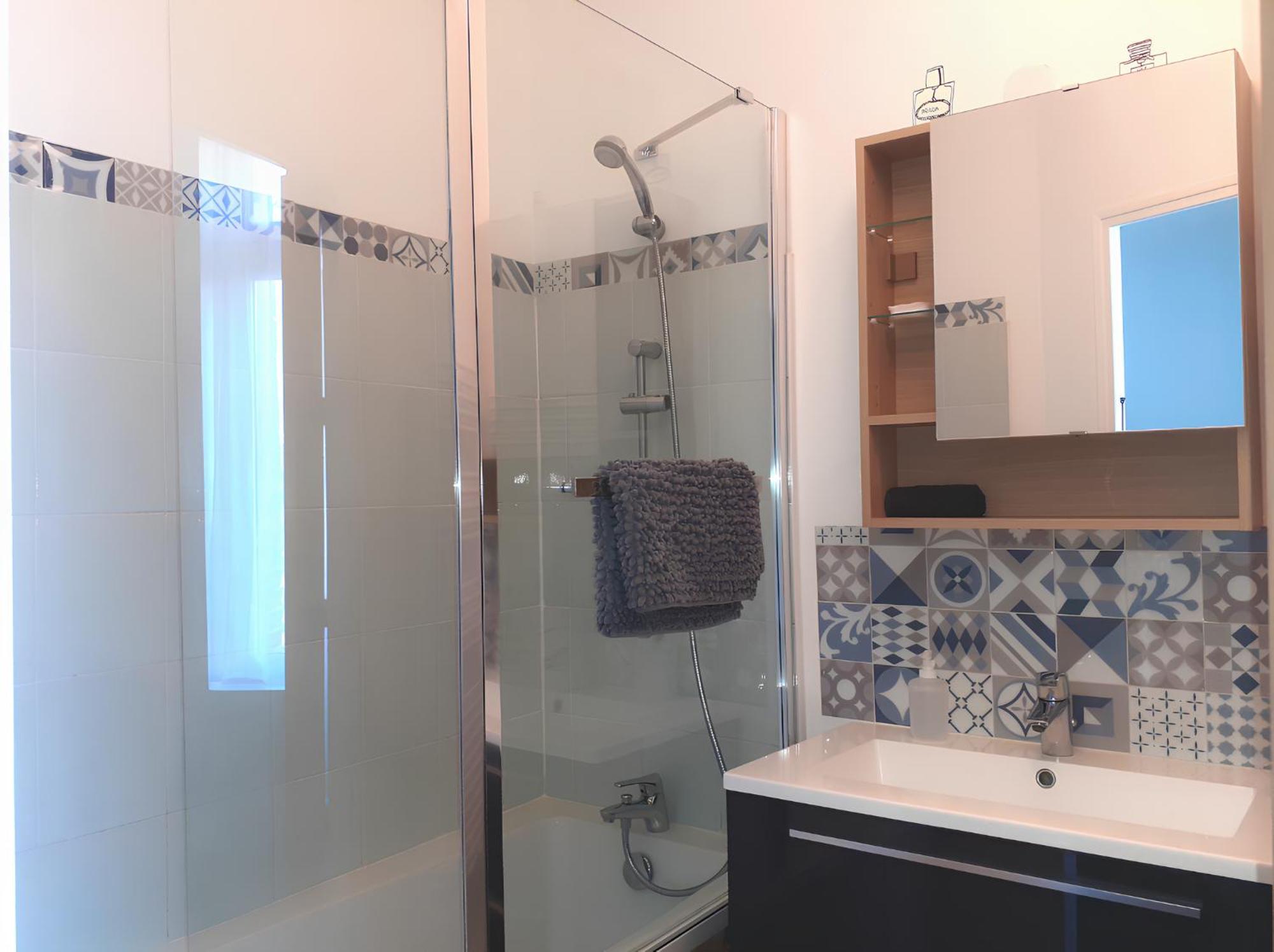 L'Artistique, 4 Lits, 2 Chambres, Stationnement Gratuit, Spacieux, Atypique Amiens Ngoại thất bức ảnh