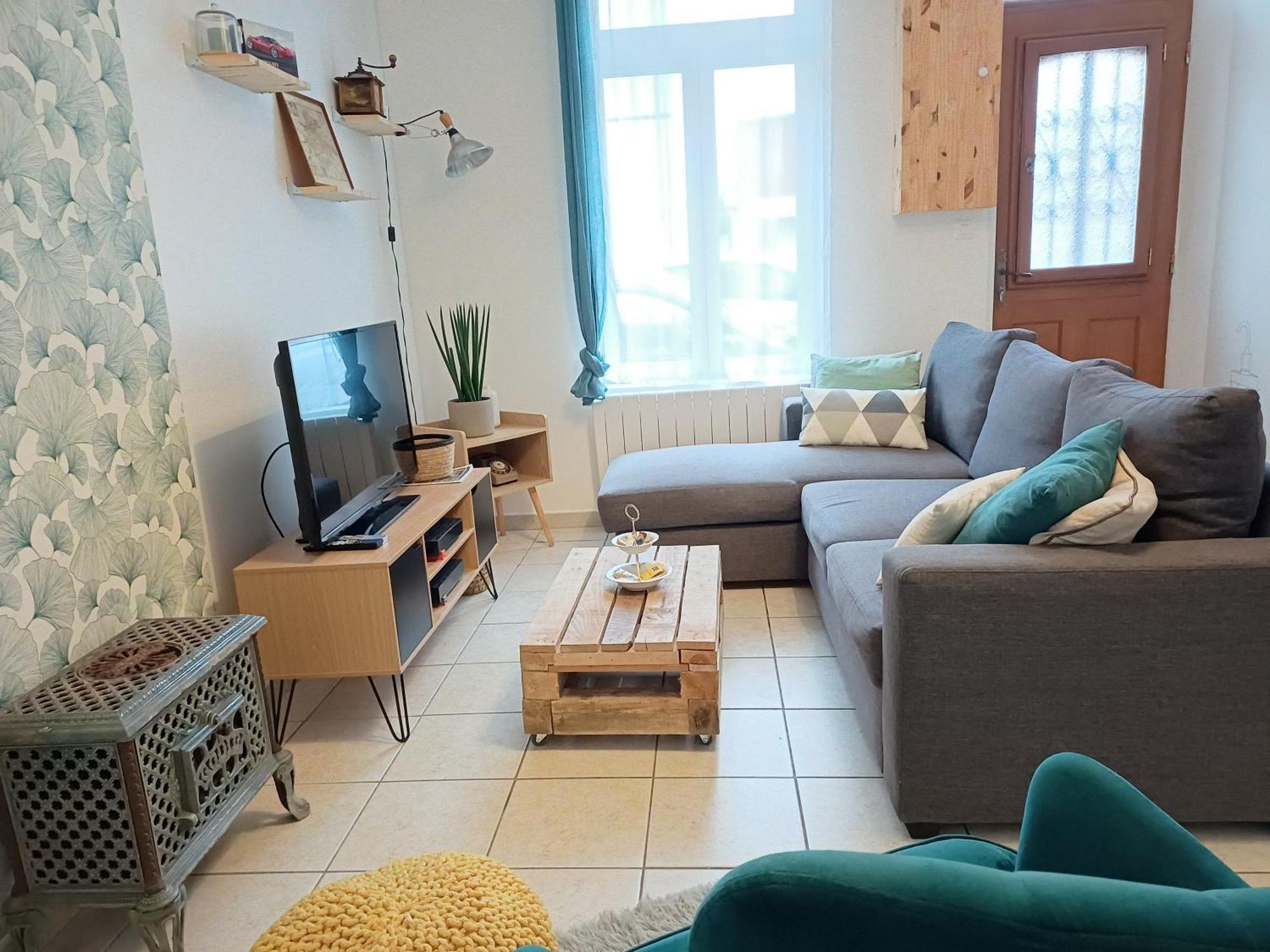 L'Artistique, 4 Lits, 2 Chambres, Stationnement Gratuit, Spacieux, Atypique Amiens Ngoại thất bức ảnh